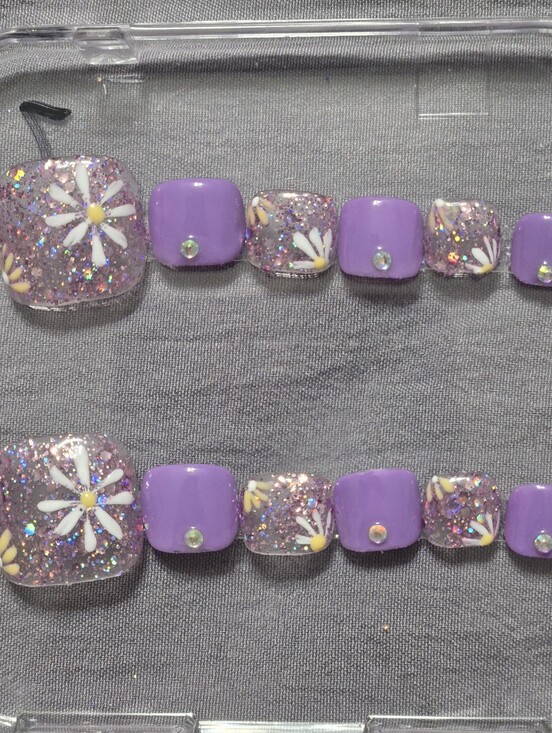 Hand Crafted Other - Purple Daisy Glitter Press-On Toenails